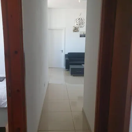 3bedroom With Side Sea View In Larnaca